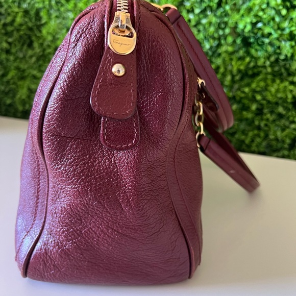Salvatore Ferragamo Leather Handbag - Picture 4 of 10